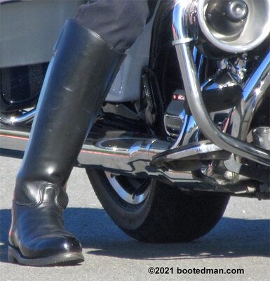 Boots10.jpg
