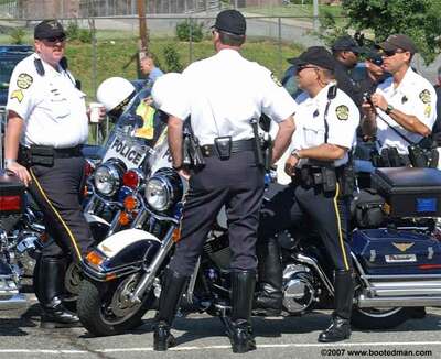 Cops09.jpg