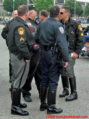 Cops08.jpg
