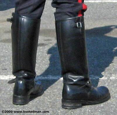 Boots01.jpg