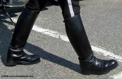 Boots02.jpg