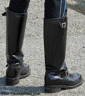 Boots20.jpg