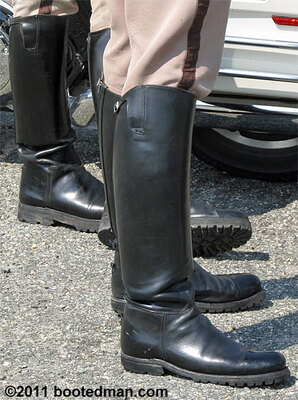 Boots24.jpg