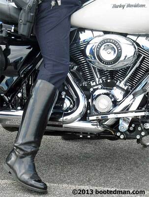Boots08.jpg