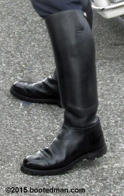 Boots11.jpg