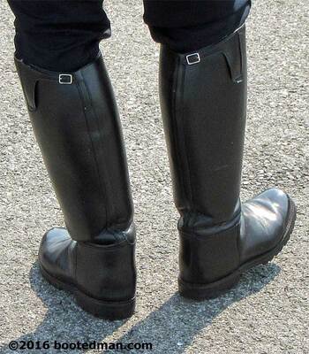 Boots03.jpg