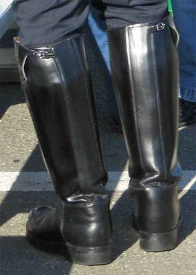Boots07.jpg