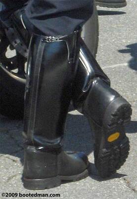 Boots08.jpg