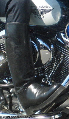 Boots12.jpg