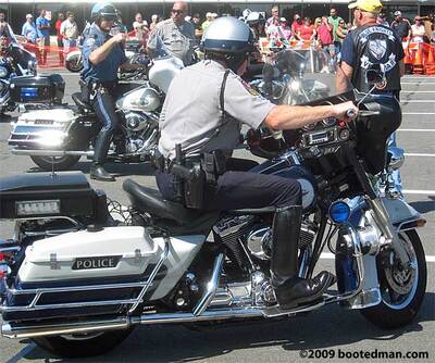 Cops22.jpg