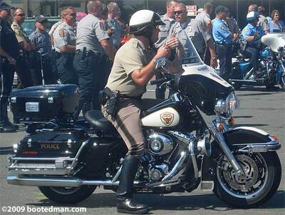 Cops32.jpg