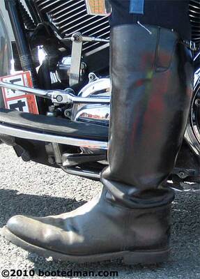 Boots24.jpg