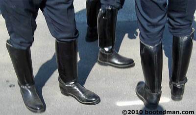 Boots32.jpg