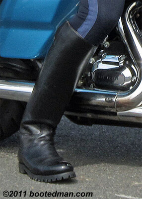 Boots19.jpg