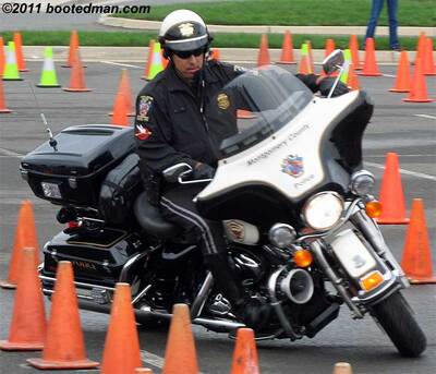 Cops07.jpg