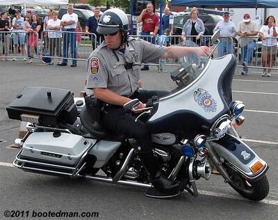 Cops22.jpg