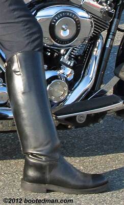 Boots01.jpg