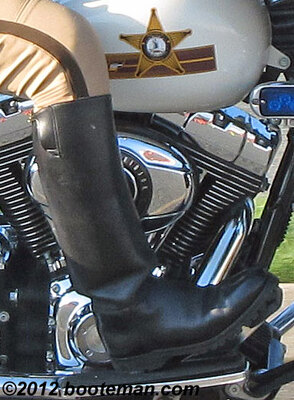 Boots05.jpg