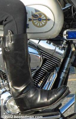 Boots07.jpg