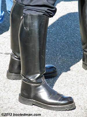 Boots16.jpg