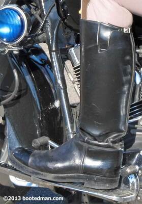 Boots09.jpg