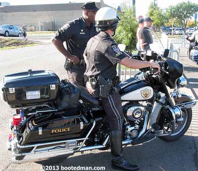 Cops11.jpg
