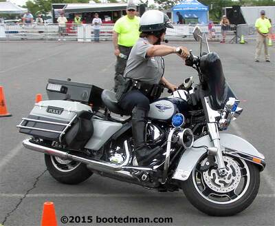 Pbootcops18.jpg