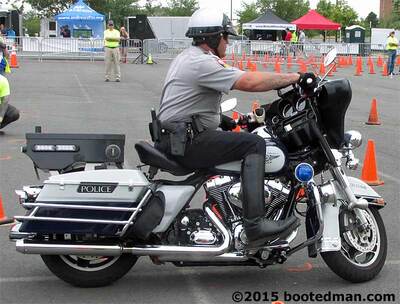 Pbootcops20.jpg