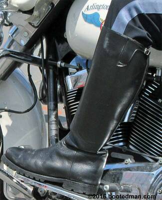Boots15.jpg
