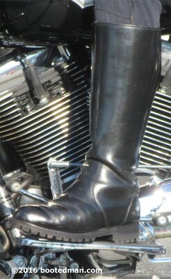 Boots38.jpg
