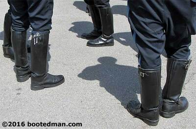 Boots02.jpg