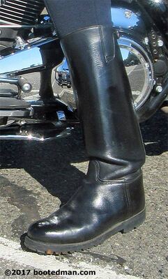 Boots08.jpg