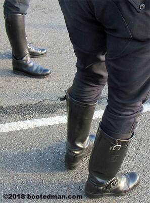 Boots03.jpg