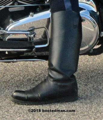 Boots14.jpg
