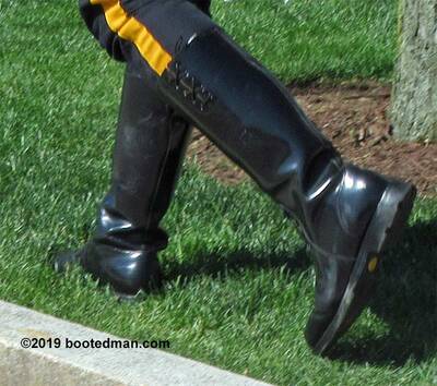 Boots13.jpg