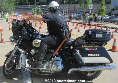Cops03.jpg