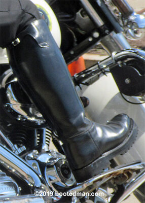 Boots25.jpg